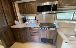 2019 Coachmen Sportscoach SRS 339DS DIESEL PUSHER