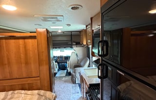 Coachmen Leprechaun - Easy to Drive Class C