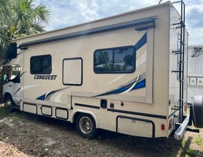 Gulf Stream RV Conquest Class C 6245