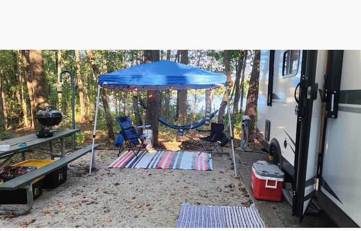 Camping spot 10 cabin lake pink hill