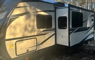 Family Camper in NW FL. | Sleeps 4| Delivery Avl.