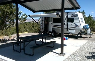 2015 Viking Ultra-Lite 16FB- easy towing/handling.