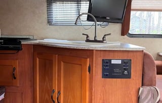 2013 Coachmen RV Freelander 19CB Ford 350