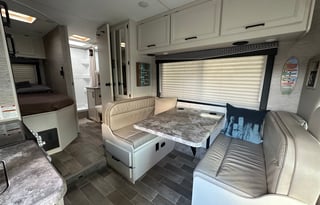 SUMMER SALE - 2022 Thor Chateau 22E