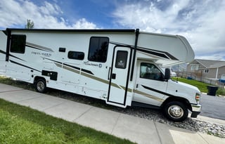 2025 31ft Coachmen 29KB - Sleeps 8