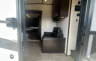 2021 Dutchmen RV Atlas 2942BHF