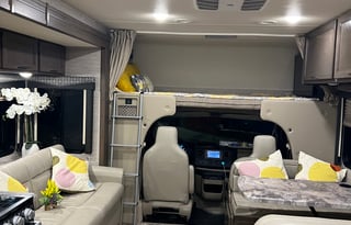 2021 THOR MOTOR COACH CLASS C