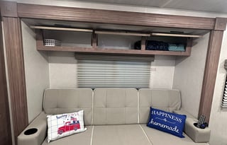 The Labrador Lodge – Pet-Friendly, Off-Grid Camper