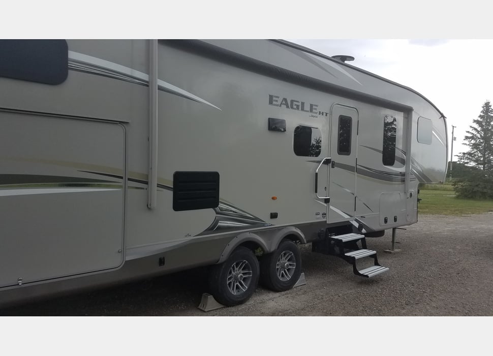 Fifth Wheel rentals in Ypsilanti