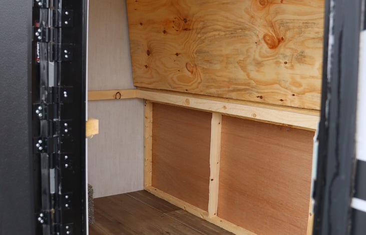 Large storage "shed" under bunks with exterior access. Great for bikes or other large items.