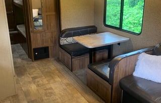2019 Gulf Stream RV Conquest 276BHS