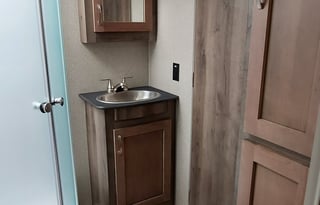 2019 Keystone RV Sprinter Campfire Edition 31FWMB