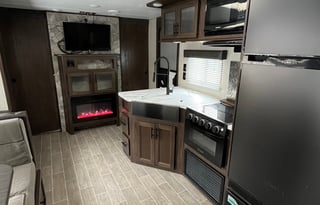 D&Bs 2020 Forest River RV Cherokee Grey Wolf 26DBH