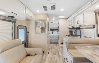 Brand New! 2023 Thor Motor Coach Four Winds