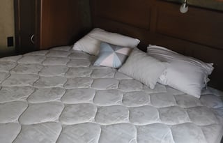 Vengeance Toyhauler Sleeps 7