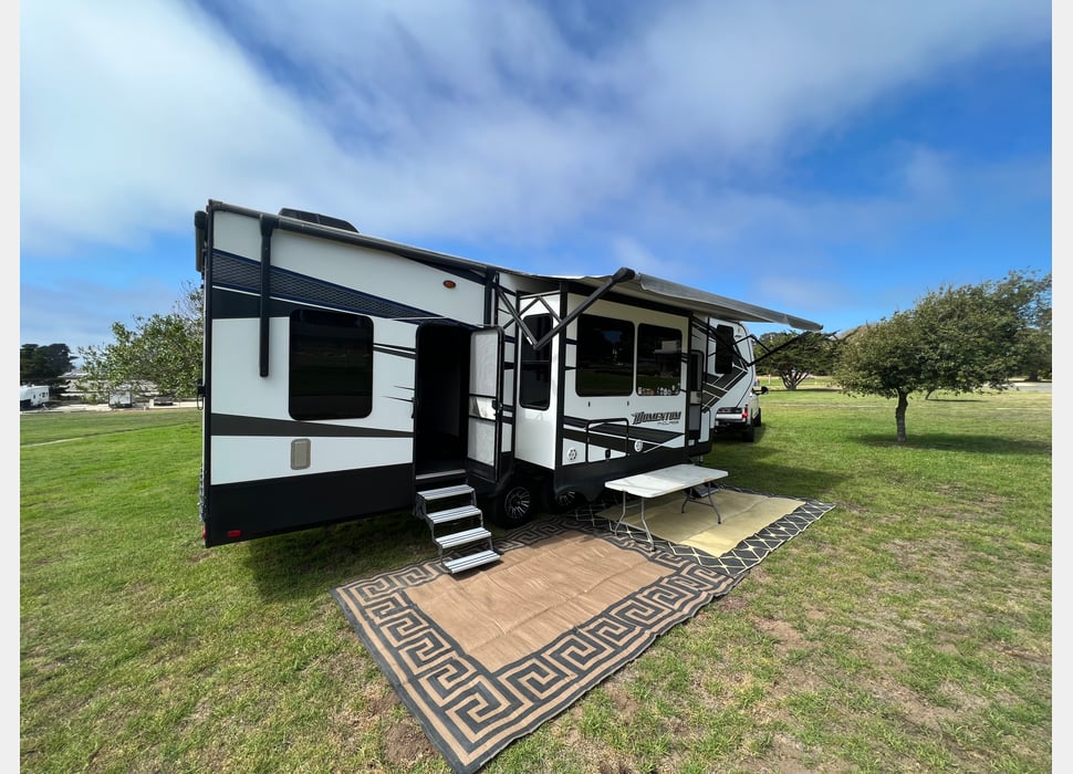 Fifth Wheel rentals in Salinas
