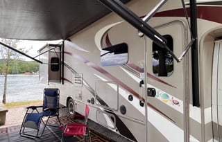 Thor Class C - With 2 Electric Bikes and Fire Pit