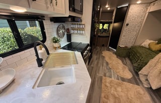 Sleeps 8! Xbox, Starlink, Brand New! Bunkhouse!