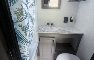 2025 Travel Trailer - Clean & Fully Equipped!