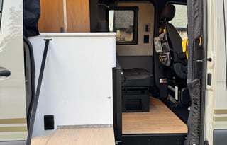 2025 Storyteller Overland Beast Mode XO