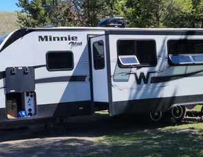 Winnebago Industries Towables Minnie Plus 29DDBH