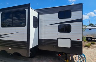2021 Keystone RV Hideout 272BH