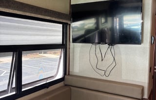 Travel with Ease & Comfort! Pets Welcome