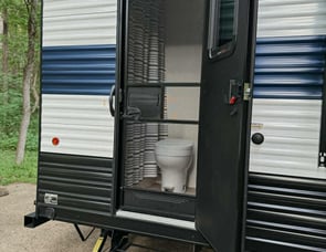 Forest River RV Cherokee Grey Wolf 26DBH
