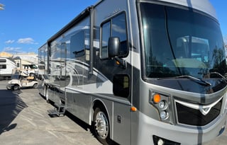 2015 Fleetwood RV Excursion 35B Tripper