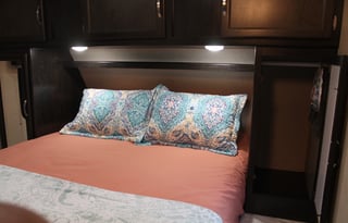 2020 Coachmen RV Spirit Ultra Lite 3379BH