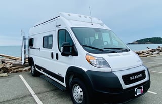 Spacious On-Wheel Oasis w Full Bath | Pet Friendly