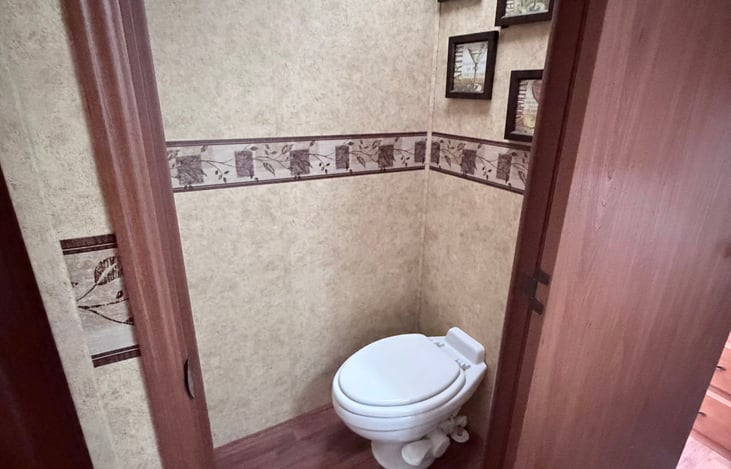 2 bathrooms