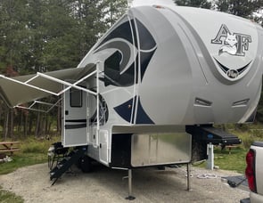 Northwood Arctic Fox Grande Ronde 27-5L