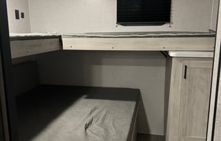 2023 EAST TO WEST Silver Lake 29KBH