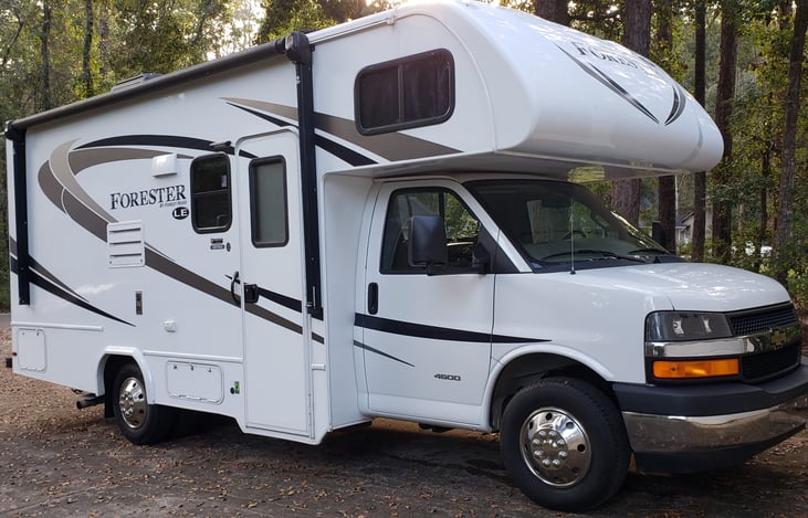 24.0 Forester LE 2251SLE Chevy Class C Motor Home | RVshare