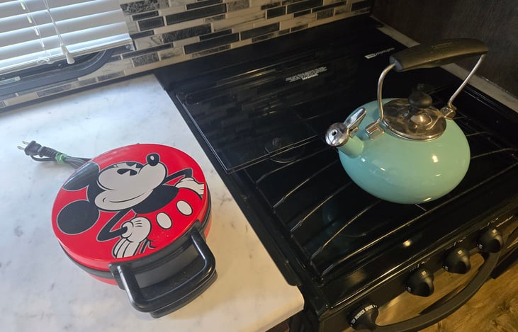 Kitchen accessories to help making memories as easy and convenient as possible.