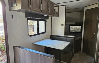 2021 Dutchmen RV Coleman Lantern LT Series 17B