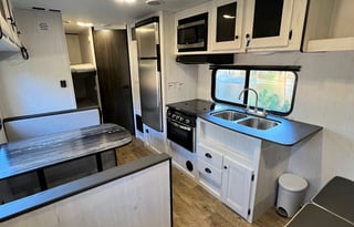DELIVERY ONLY – 2021 Heartland Trailrunner 251BH