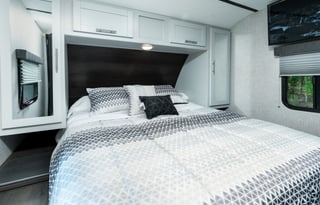 2020 Bullet 330BHS Full Bunks+ 2 Baths
