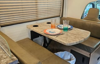 2021 Class C Thor Four Winds Easy Glamper