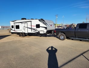 Forest River RV Shockwave 27RQMX
