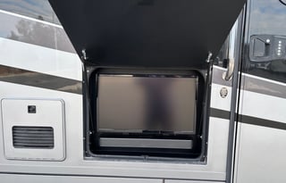 2023 Renegade Vienna 25VRML, Mercedes 3500 Chassis