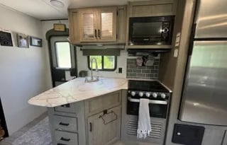 2021 Keystone Hideout