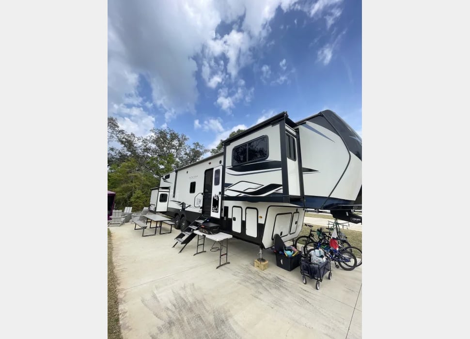 Fifth Wheel rentals in Miami