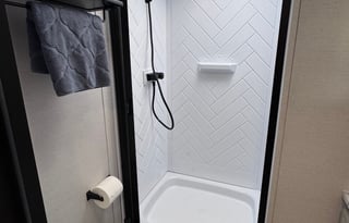 Brand New 2025 Forest River Vibe 28RL