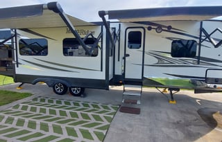 2019 Highland Ridge TWO Bath Sleeps 10
