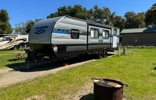 $99/NIGHT 2021 Forest River 26DBUD Sleeps 10