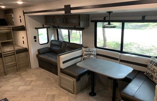 2021 PALMOMINO PUMA BUNKHOUSE