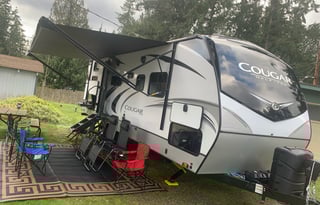2021 25' Keystone Cougar, like new!