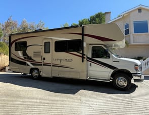Coachmen RV Leprechaun 230FS Ford 350